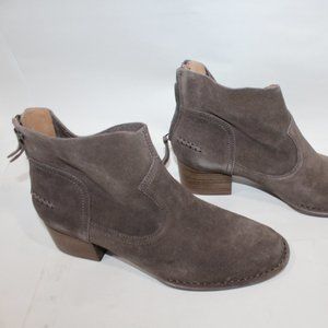 Women's Shoes UGG Suede Booties Brown Frost Size 9